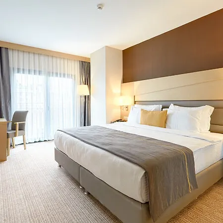 Kordon Pasaport İzmir