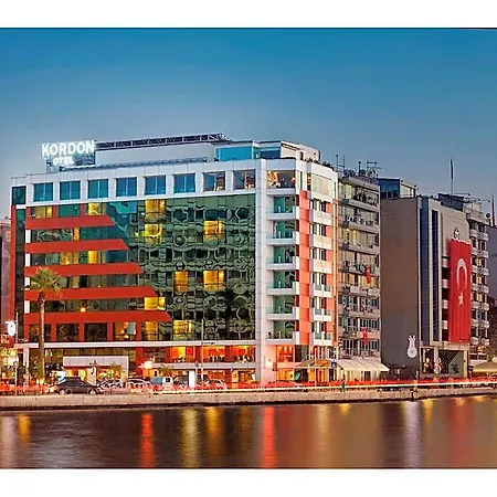 Hotel Kordon Pasaport 4*