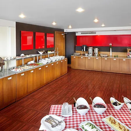 Hotel Kordon Pasaport 4*