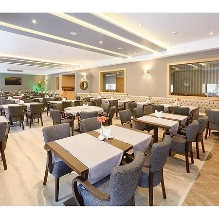 Hotel Kordon Pasaport 4*