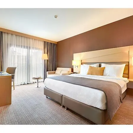 Hotel Kordon Pasaport 4*